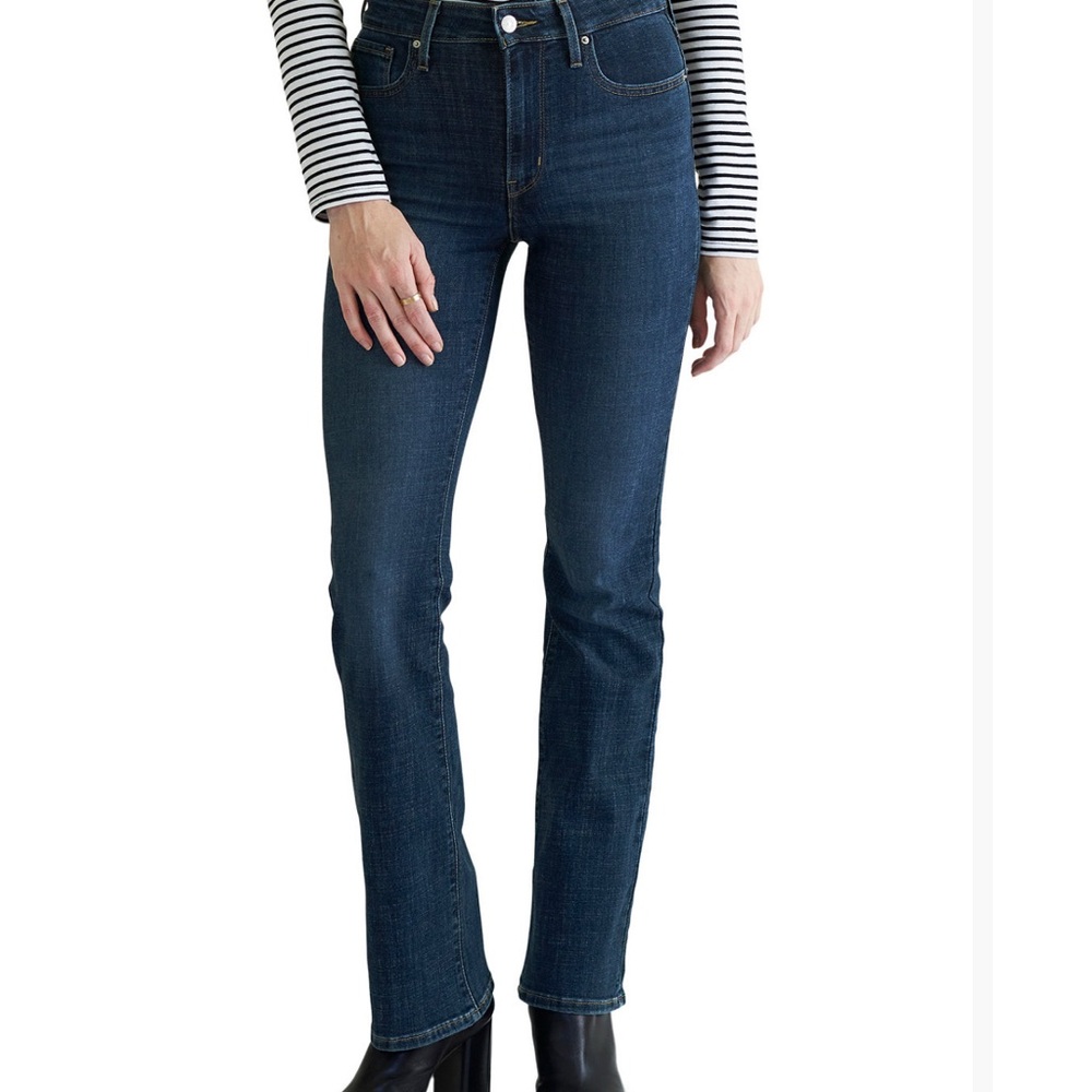 Levi's 725 High-Waist Classic Stretch Bootcut Jeans